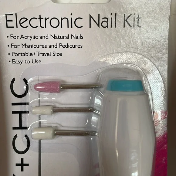 Sassy & Chic NIP Electronic Nail Kit with Pink Accessories 10 Soak Off Nail Caps - Picture 8 of 13